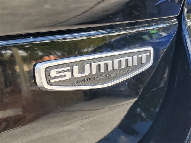 2022 Jeep Grand Cherokee Summit