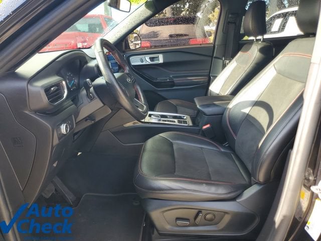 2022 Ford Explorer ST-Line