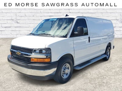 2025 Chevrolet Express Cargo WT