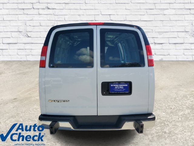 2025 Chevrolet Express Cargo WT