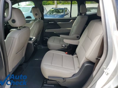2024 GMC Acadia Elevation