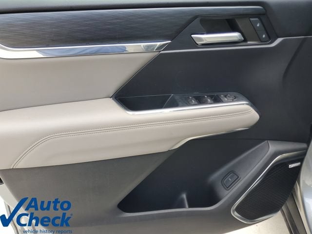 2024 GMC Acadia Elevation