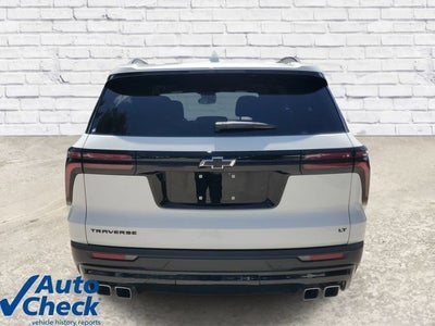 2024 Chevrolet Traverse LT