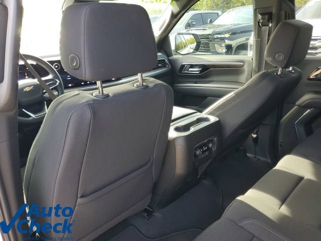 2025 Chevrolet Suburban LS