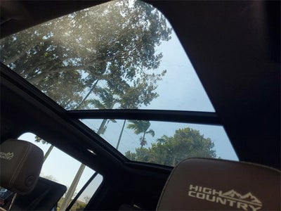 2023 Chevrolet Suburban High Country