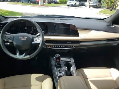 2024 Cadillac XT4 Luxury