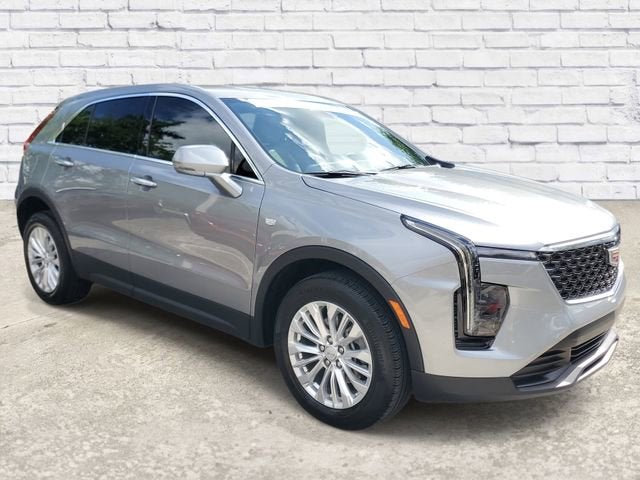 2024 Cadillac XT4 Luxury