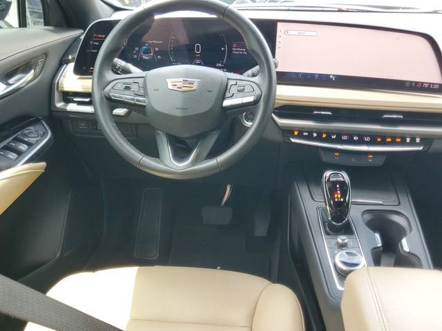 2024 Cadillac XT4 Luxury