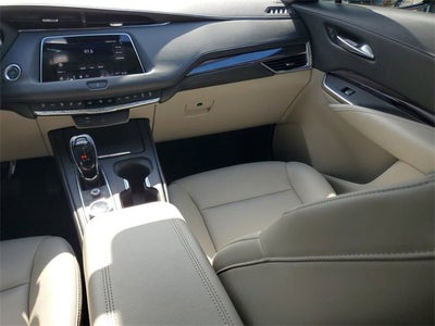 2023 Cadillac XT4 Luxury