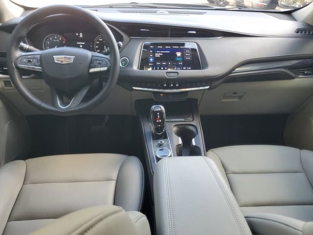 2023 Cadillac XT4 Luxury