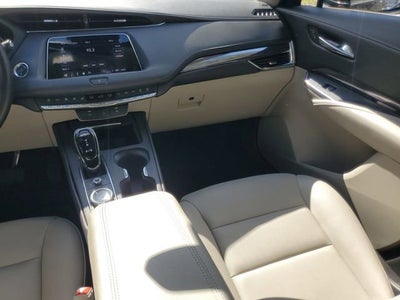 2022 Cadillac XT4 Luxury