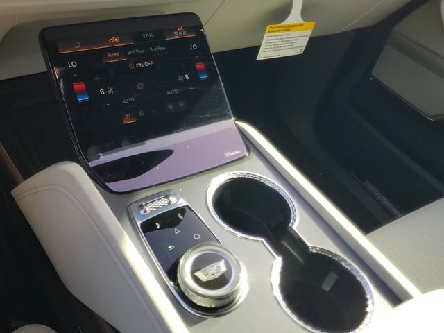 2027 Cadillac VISTIQ Luxury