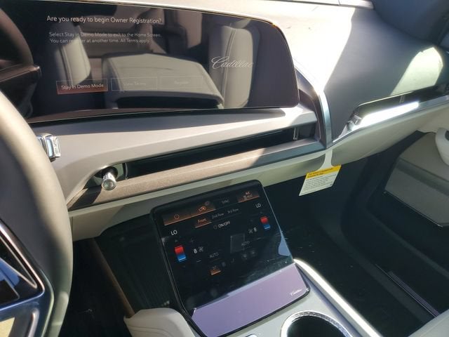 2027 Cadillac VISTIQ Luxury