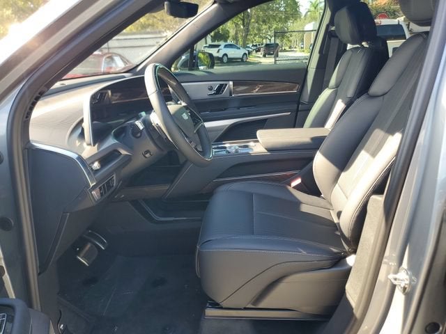 2027 Cadillac VISTIQ Luxury