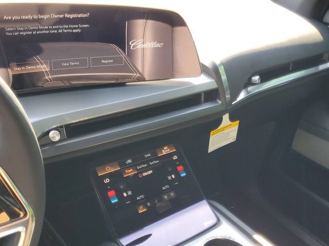 2027 Cadillac VISTIQ Luxury