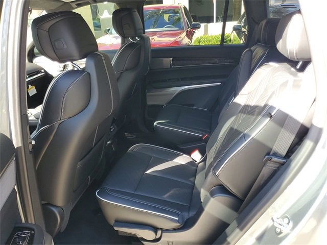 2026 Cadillac VISTIQ Platinum