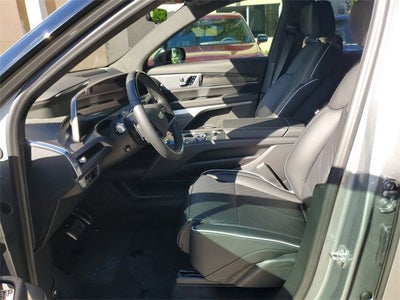 2026 Cadillac VISTIQ Platinum