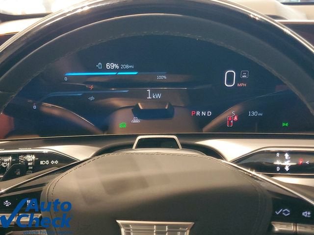 2027 Cadillac VISTIQ Platinum