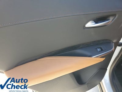 2025 Cadillac XT4 Premium Luxury