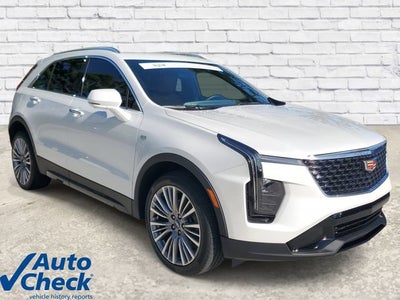 2025 Cadillac XT4 Premium Luxury