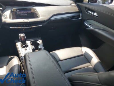 2023 Cadillac XT4 Premium Luxury