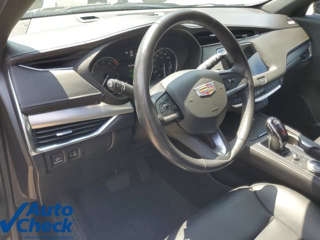 2023 Cadillac XT4 Premium Luxury