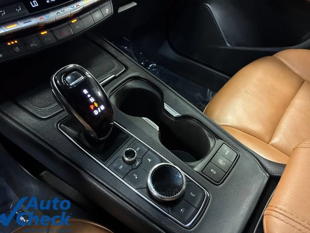 2022 Cadillac XT4 Premium Luxury