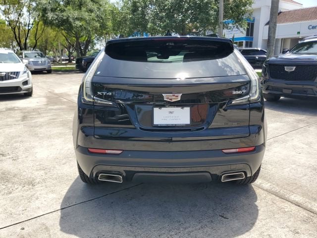 2022 Cadillac XT4 Sport