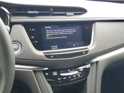 2026 Cadillac XT5 Luxury