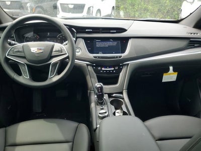 2026 Cadillac XT5 Luxury
