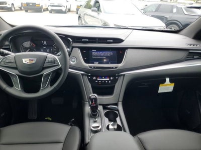 2026 Cadillac XT5 Luxury