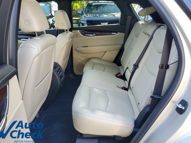 2017 Cadillac XT5 Luxury FWD