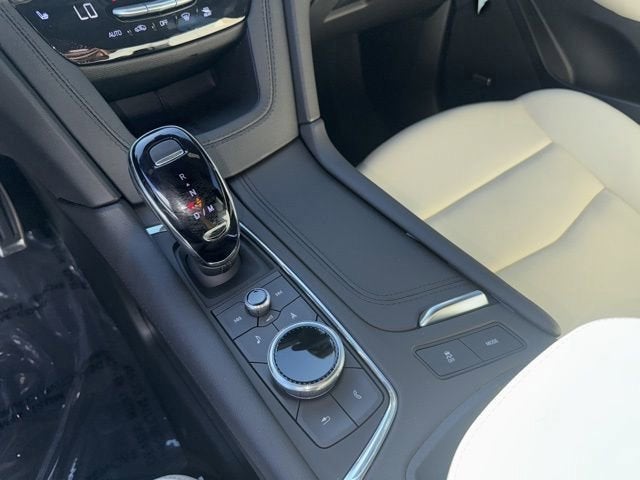 2025 Cadillac XT5 Sport