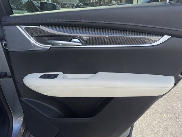 2025 Cadillac XT5 Sport