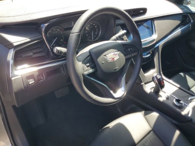 2024 Cadillac XT6 Luxury