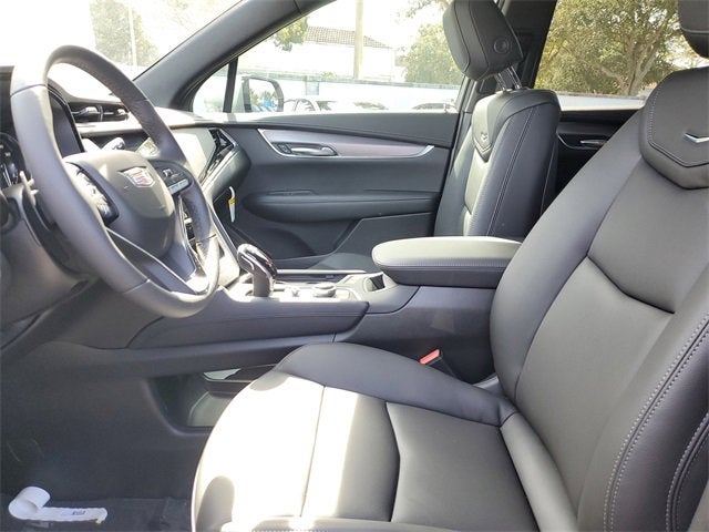 2025 Cadillac XT6 Luxury