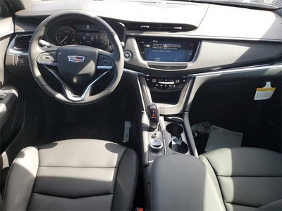 2025 Cadillac XT6 Luxury