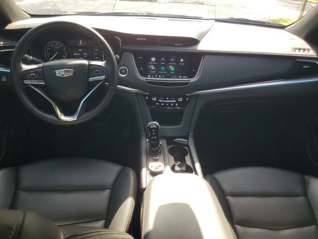 2024 Cadillac XT6 Luxury