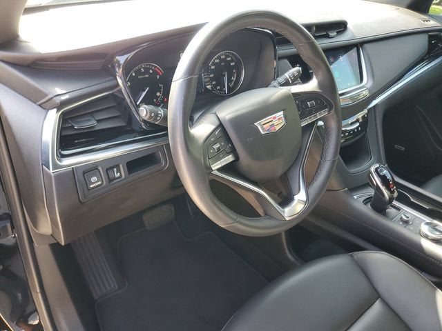 2024 Cadillac XT6 Luxury