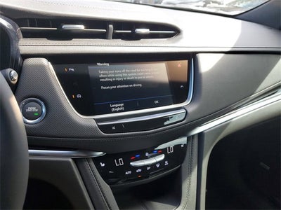 2025 Cadillac XT6 Luxury