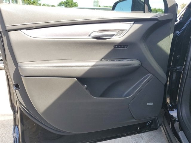 2025 Cadillac XT6 Luxury