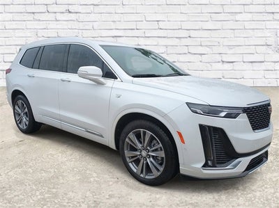 2025 Cadillac XT6 Premium Luxury