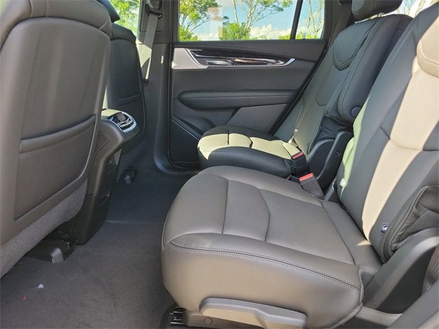 2025 Cadillac XT6 Premium Luxury