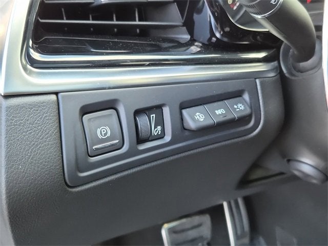 2025 Cadillac XT6 Sport