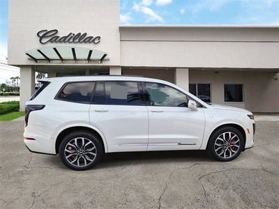 2025 Cadillac XT6 Sport