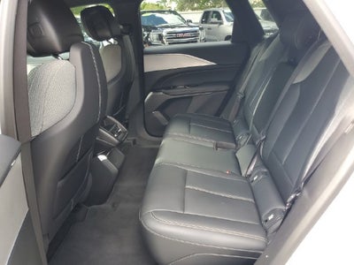 2024 Cadillac LYRIQ Tech