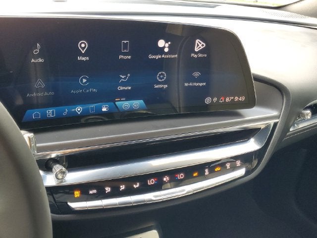 2024 Cadillac LYRIQ Tech