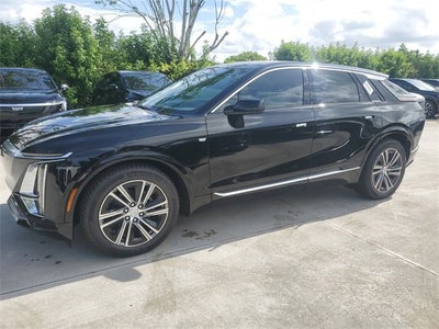 2025 Cadillac LYRIQ Luxury 1