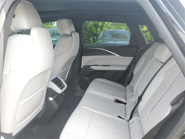 2025 Cadillac LYRIQ Luxury 1