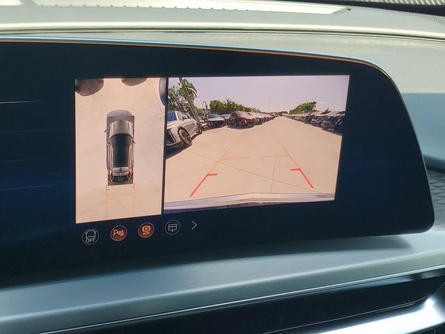 2027 Cadillac LYRIQ Luxury - Photo 8